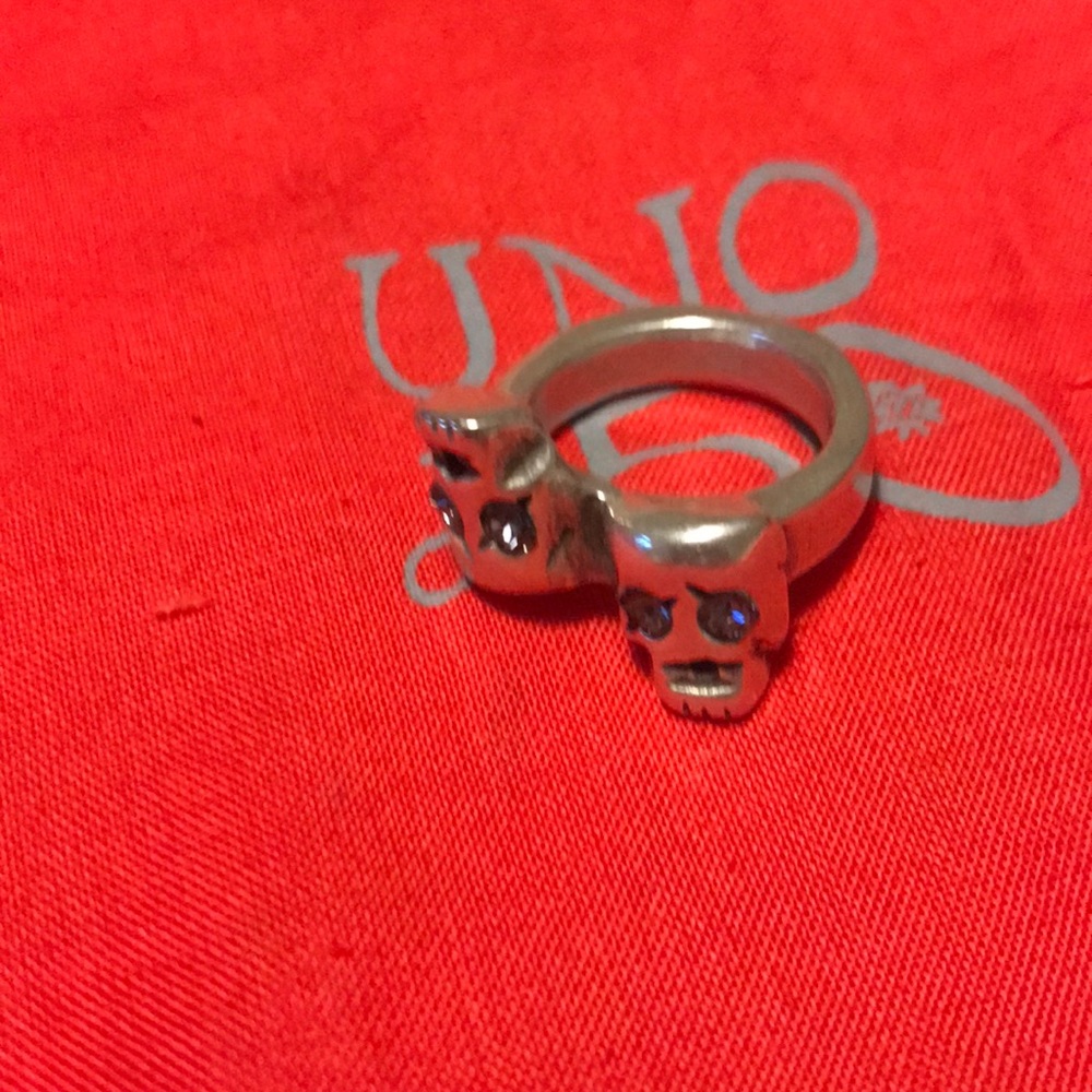 Uno de 50 skull ring